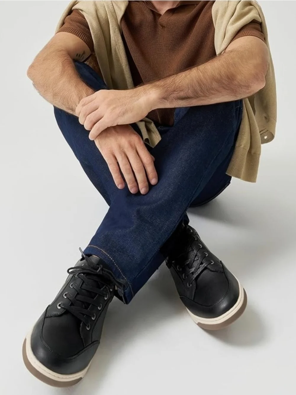 Men's Black Casual Lace-Up Sneakers